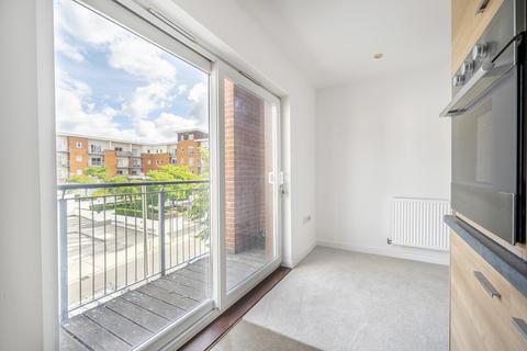 Apartment for sale, Tean House, Havergate Way, Reading