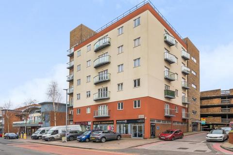 2 bedroom flat for sale, Bracknell,  Berkshire,  RG12