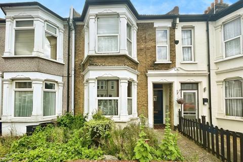 4 bedroom terraced house for sale, South Avenue, Southend-on-Sea