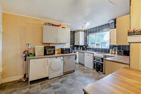 3 bedroom terraced house for sale, Eastern Avenue, Gainsborough, DN21