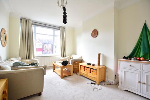 3 bedroom terraced house to rent, Mayhill Road, London, SE7