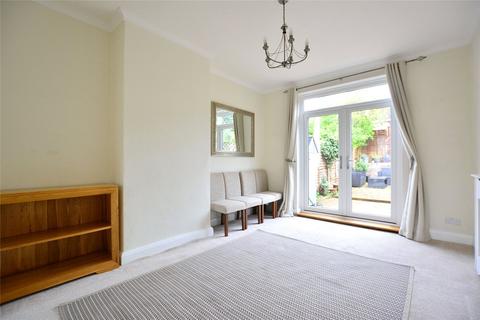 3 bedroom terraced house to rent, Mayhill Road, London, SE7