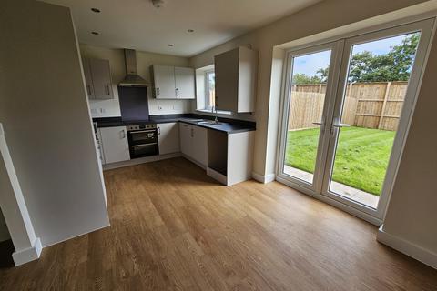 3 bedroom end of terrace house to rent, Bridge Croft, Wheaton Aston, Stafford, ST19