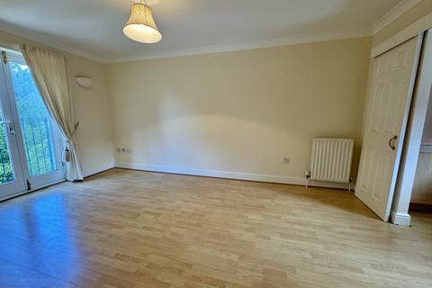 2 bedroom flat for sale, Regal Court,  Manor Road, Beverley, HU17 7GD