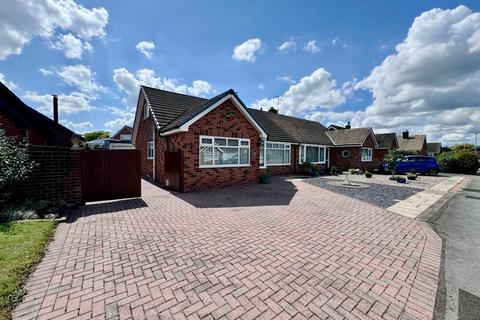 4 bedroom semi-detached bungalow for sale, Meadoway, Longton, Preston, PR4