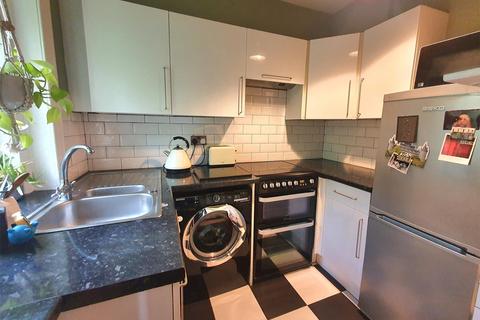 3 bedroom flat for sale, Flat 2/1, 47 Dorchester Avenue, Glasgow, G12 0EQ