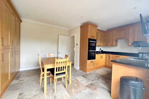 75 Hillside Grove, Chelmsford, CM2 9DB