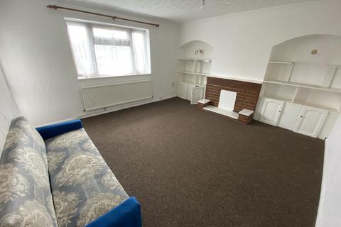 3 bedroom flat to rent, Suffolk Road, Ilford IG3