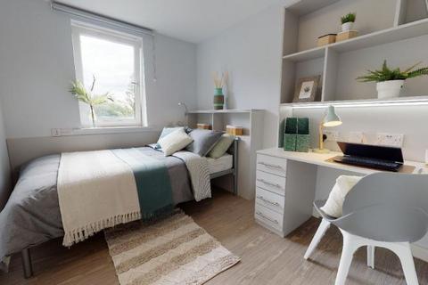 1 bedroom in a flat share to rent, Platinum En Suite at Leeds, Cross Chancellor Street LS6