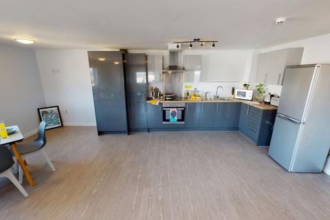 1 bedroom in a flat share to rent, Bronze En Suite Plus at Marsden House, 1-3 Burley Road LS3
