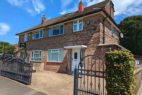 3 bedroom semi-detached house for sale, Sandringham Mount, Leeds LS17