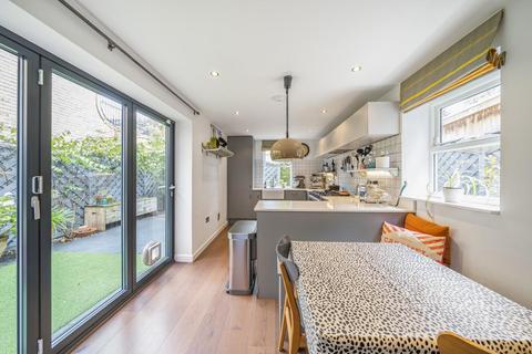 3 bedroom end of terrace house for sale, Coleman Road, Camberwell SE5