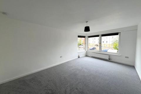 2 bedroom flat to rent, Giles Street, The Shore, Edinburgh, EH6