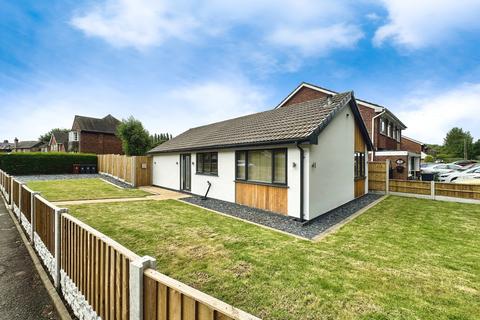 2 bedroom detached bungalow for sale, Manor Close, Willenhall WV13