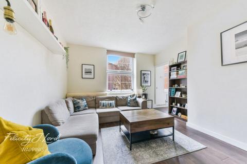2 bedroom flat for sale, St Katharines Way, Wapping, E1W