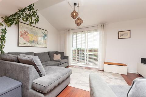 2 Ebbsfleet Walk, Northfleet, Gravesend, DA11 9EN