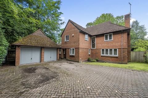 5 bedroom detached house for sale, Lower Wokingham Road, Crowthorne, Berkshire