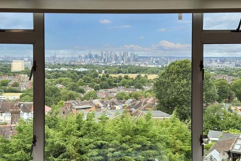 2 bedroom apartment for sale, Riverview Heights, Eglinton Hill, Shooters Hill, London, SE18 3DZ