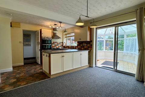 12 Arran Avenue, Hereford, HR2 6BT