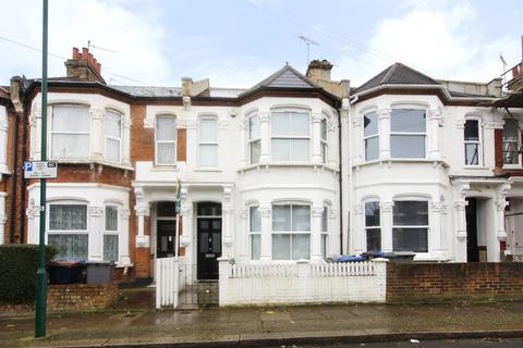 3 bedroom terraced house to rent, Windsor Road, Willesden Green, London, NW2