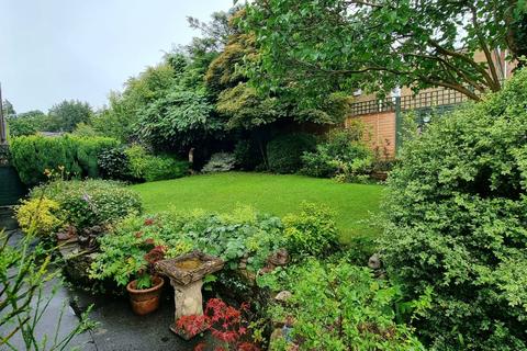 4 Eastfields, Hexham, NE46 1LE