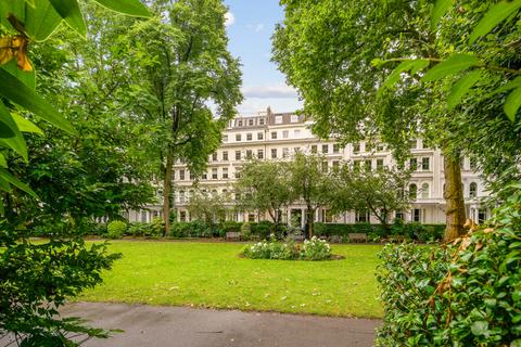 1 bedroom flat for sale, Cornwall Gardens, London