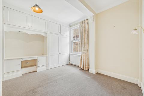 3 bedroom flat for sale, Southwell Gardens, South Kensington, London