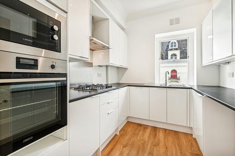 3 bedroom flat for sale, Southwell Gardens, South Kensington, London