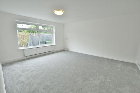32 Allerdene Walk, Whickham, Newcastle Upon Tyne, NE16 4LL