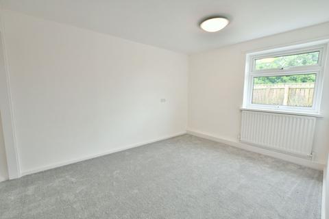 32 Allerdene Walk, Whickham, Newcastle Upon Tyne, NE16 4LL