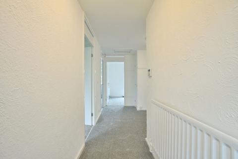 32 Allerdene Walk, Whickham, Newcastle Upon Tyne, NE16 4LL