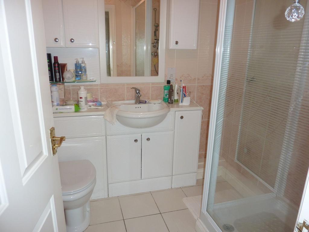 Shower Room/Wc