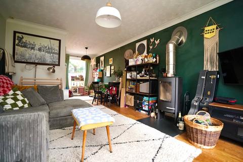 225 Longfield, Falmouth, TR11 4SR