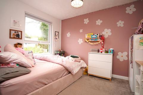 225 Longfield, Falmouth, TR11 4SR