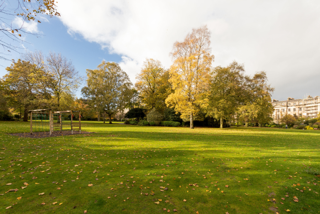 Access to Lord Moray's Feu (subject to...