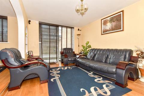 3 bedroom terraced house for sale, Observatory Walk, Redhill, Surrey