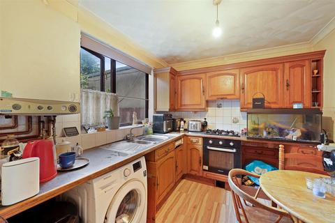 3 bedroom terraced house for sale, Harrold Road, Dagenham, Essex