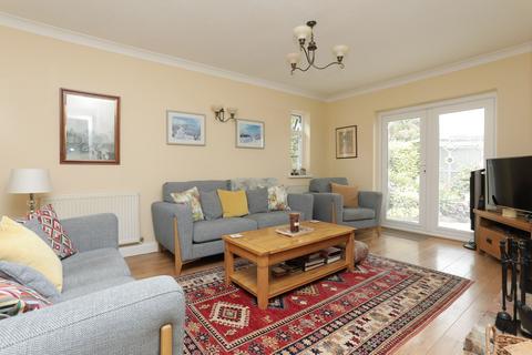 2 bedroom chalet for sale, Botany Road, Broadstairs, CT10