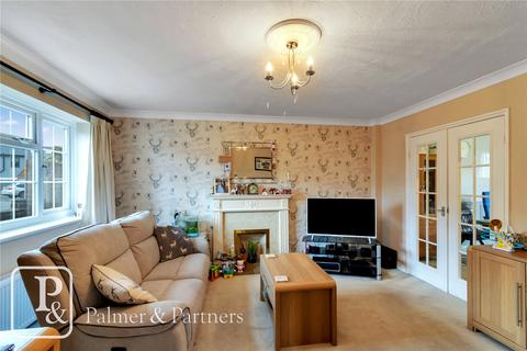 4 bedroom detached house for sale, Green Acres Road, Layer-de-la-Haye, Colchester, Essex, CO2