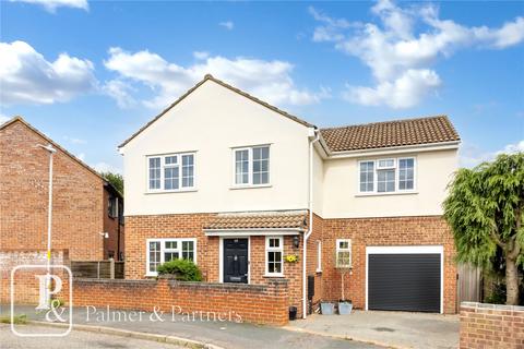 4 bedroom detached house for sale, Green Acres Road, Layer-de-la-Haye, Colchester, Essex, CO2