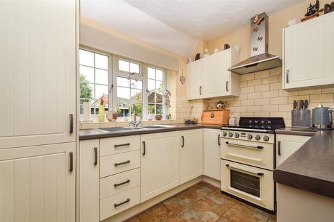 4 bedroom semi-detached house for sale, Vicarage Road, Hampshire GU46