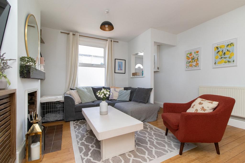 Afghan Road, Broadstairs, CT10 2 bed terraced house for sale £269,995