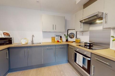 1 bedroom in a flat share to rent, Silver En Suite at Manchester Gardens, 2 Hope Road M14