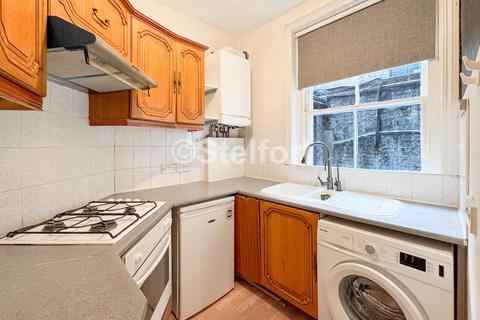 2 bedroom flat to rent, Gosfield Street, London W1W