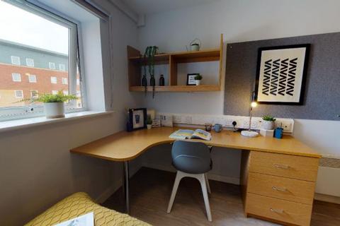 1 bedroom in a flat share to rent, Bronze En Suite Plus at Kopa,  130 Moor Lane PR1