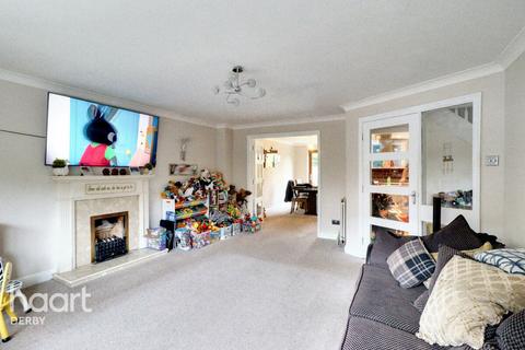 4 bedroom detached house for sale, Tredegar Drive, Oakwood