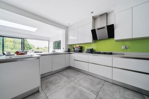 4 bedroom detached house for sale, Stonehouse Road, Halstead, Sevenoaks