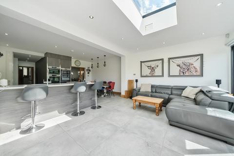 4 bedroom detached house for sale, Stonehouse Road, Halstead, Sevenoaks