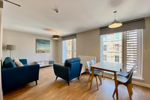 3 bedroom flat to rent, Leven Street, Meadows, Edinburgh, EH3