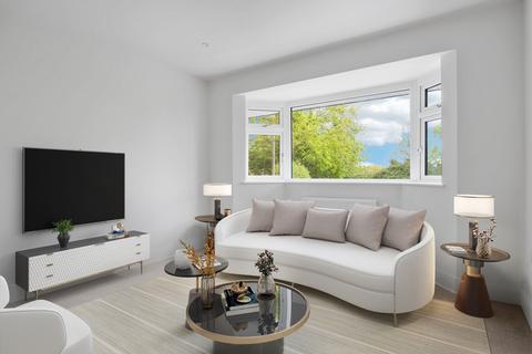 5 bedroom chalet for sale, Christchurch Road, Ferndown BH22